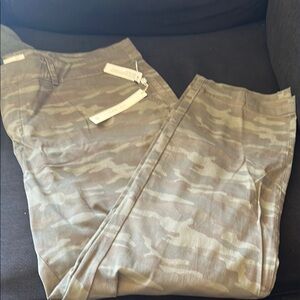 Caslon Olive Camouflage Trousers